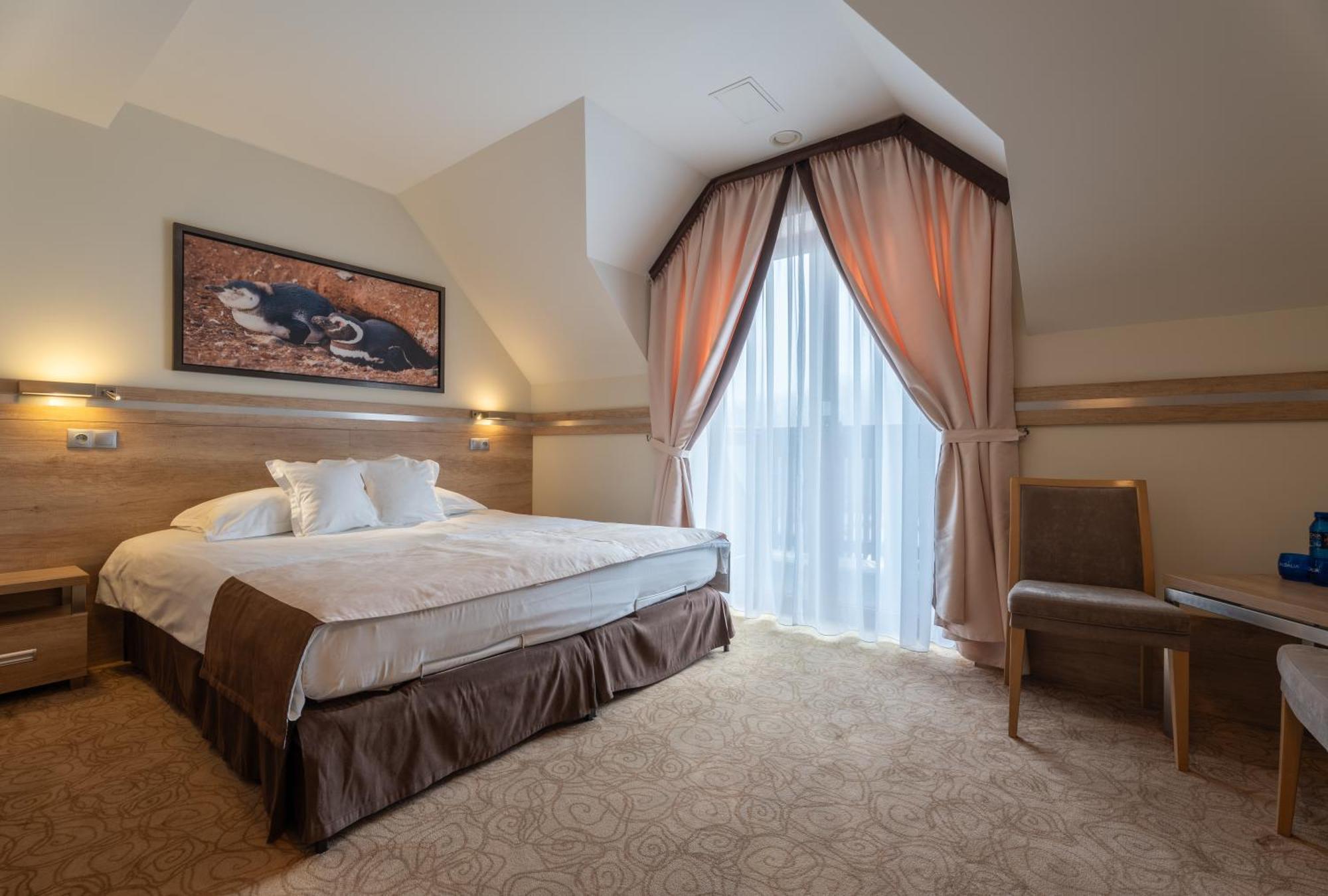 Hotel & Spa Czarny Gron Rzyki Buitenkant foto