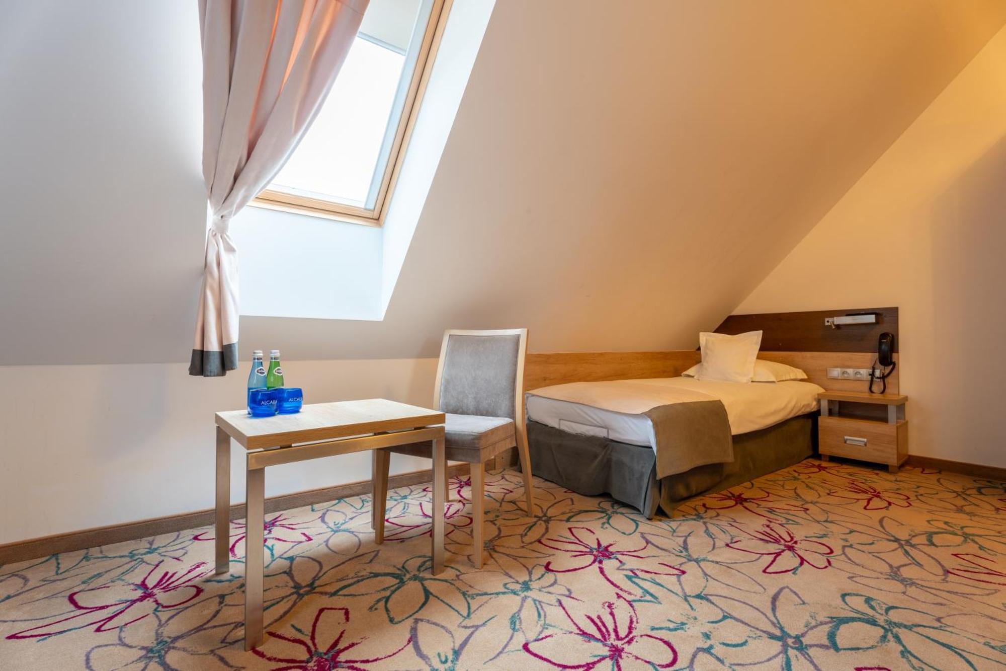 Hotel & Spa Czarny Gron Rzyki Kamer foto