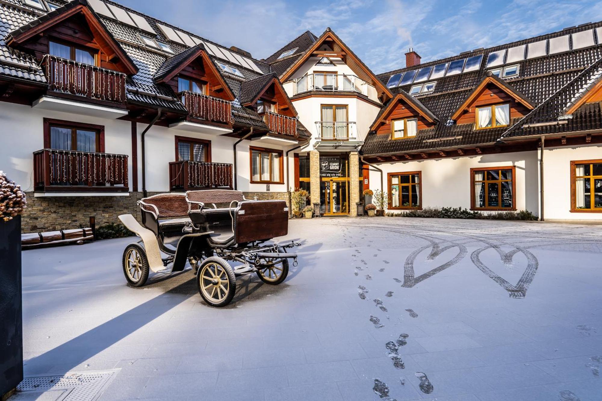 Hotel & Spa Czarny Gron Rzyki Buitenkant foto