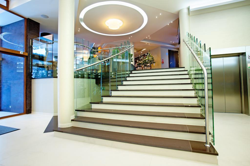 Hotel & Spa Czarny Gron Rzyki Buitenkant foto